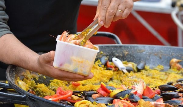 Why You Should Book Paella Catering in Sydney For Your Next Party?
